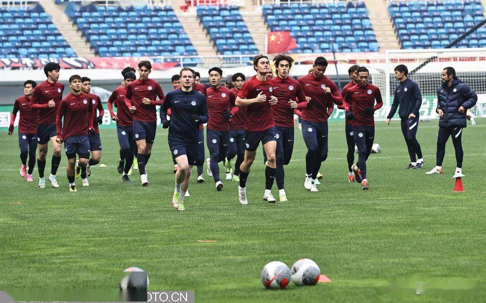 世界杯预选赛，球员们积极备战迎接挑战的简单介绍